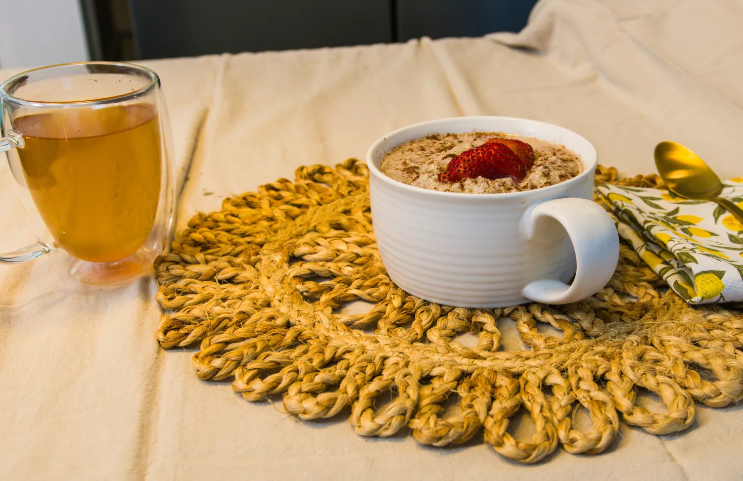 Bowl Caliente de Trigo Sarraceno: Un Desayuno para Activar el Día con Intención